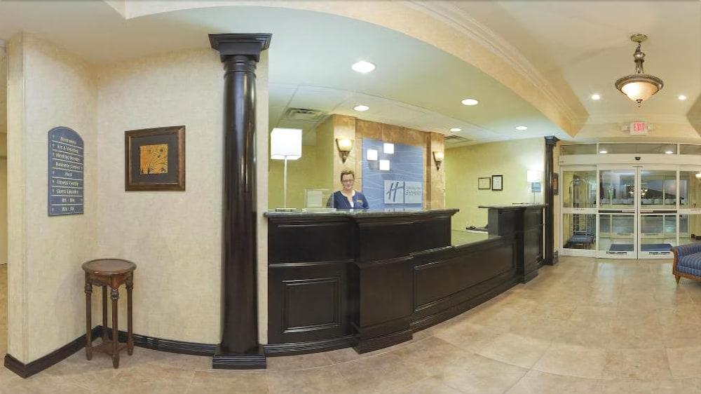 Holiday Inn Express Hotel & Suites Frankfort By Ihg Dış mekan fotoğraf