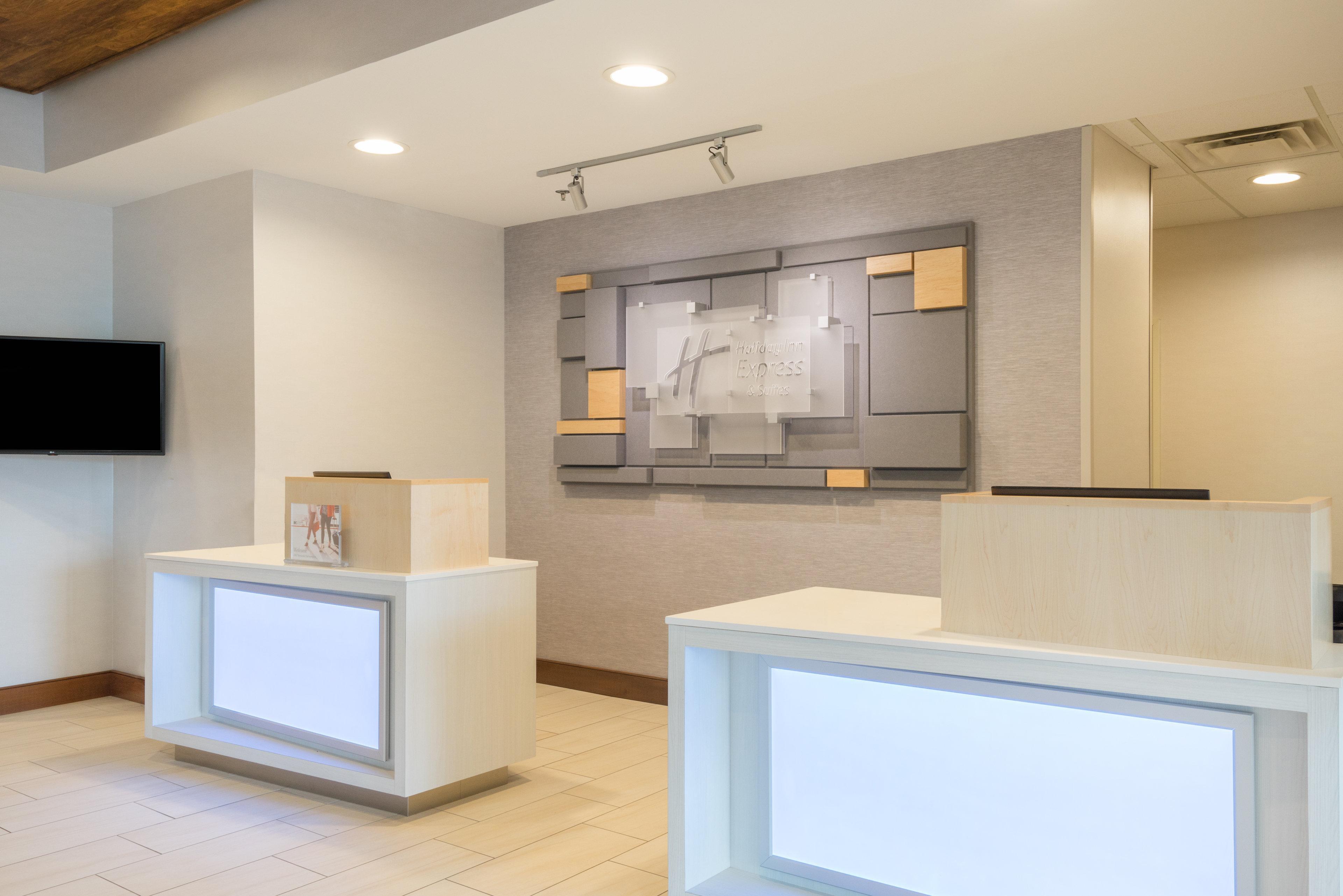 Holiday Inn Express Hotel & Suites Frankfort By Ihg Dış mekan fotoğraf