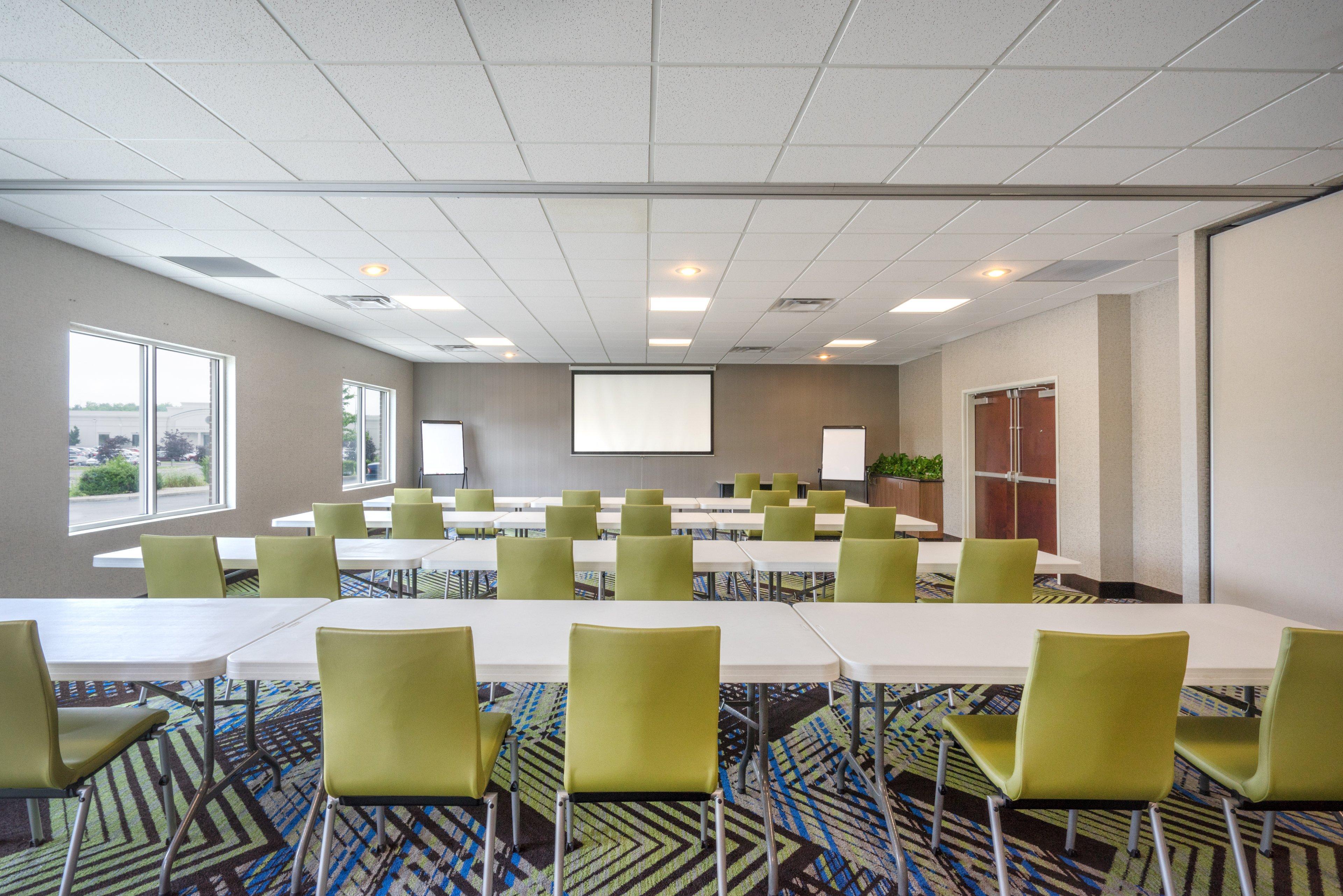 Holiday Inn Express Hotel & Suites Frankfort By Ihg Dış mekan fotoğraf