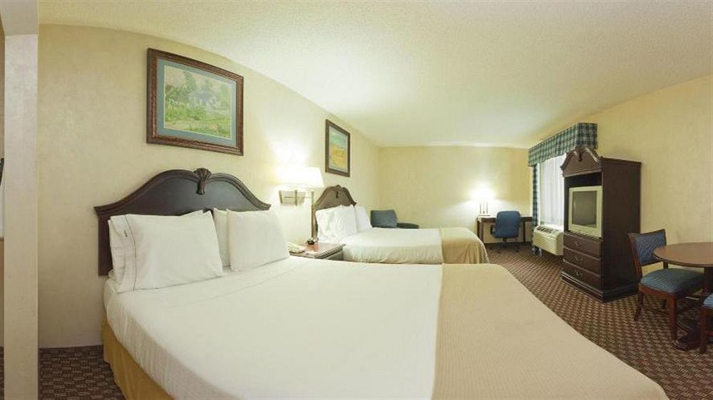 Holiday Inn Express Hotel & Suites Frankfort By Ihg Dış mekan fotoğraf