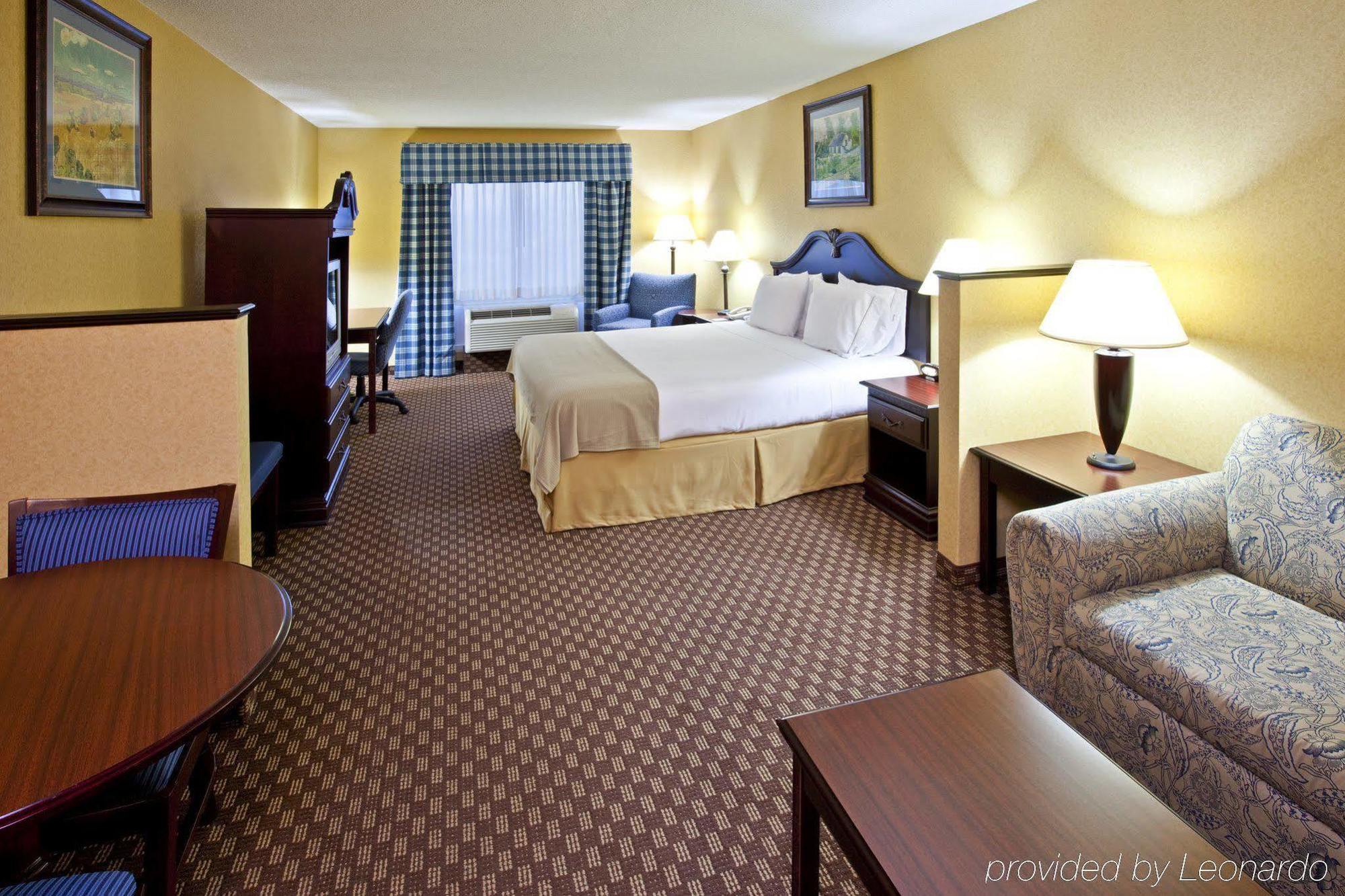 Holiday Inn Express Hotel & Suites Frankfort By Ihg Dış mekan fotoğraf
