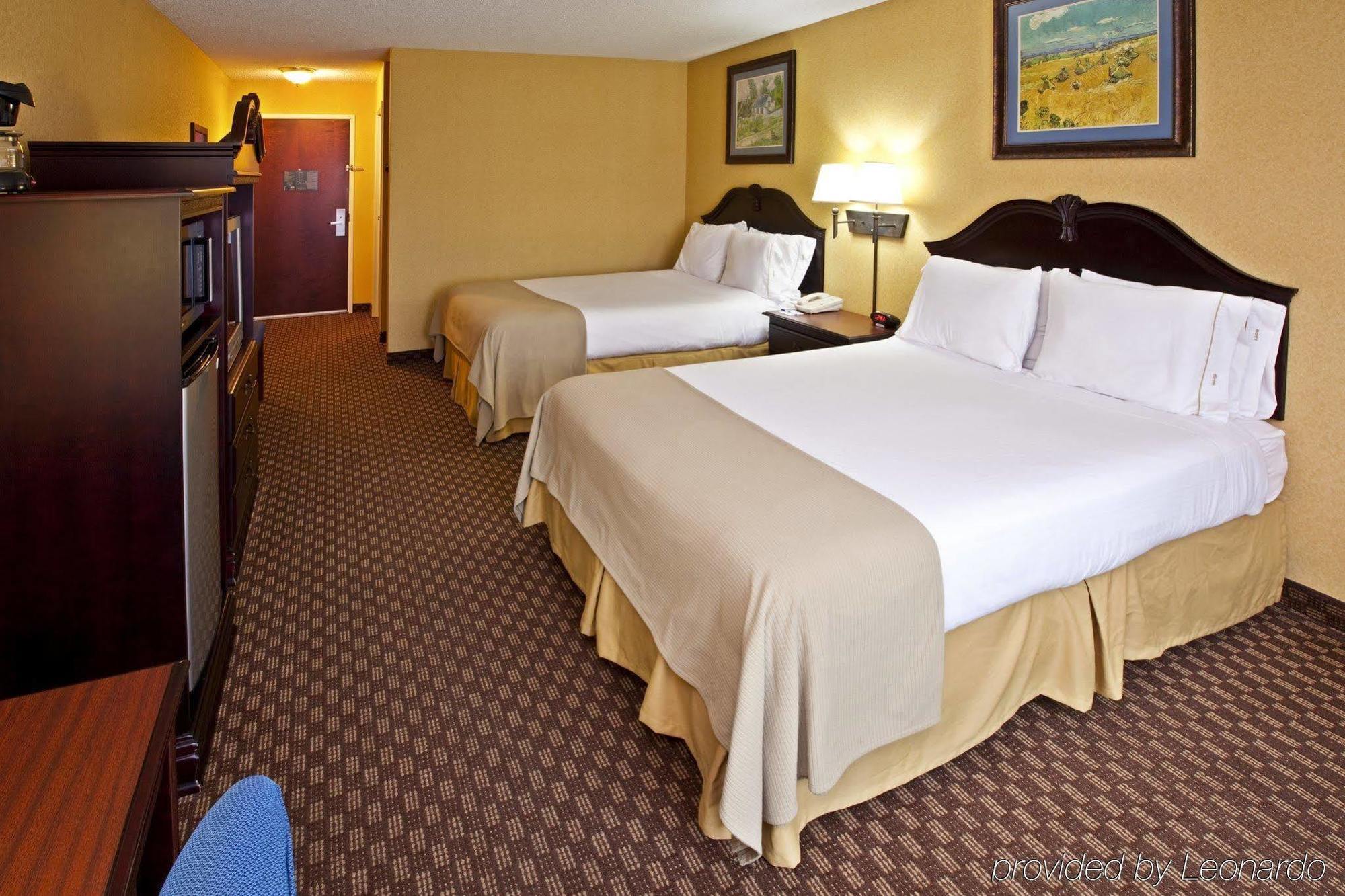 Holiday Inn Express Hotel & Suites Frankfort By Ihg Oda fotoğraf